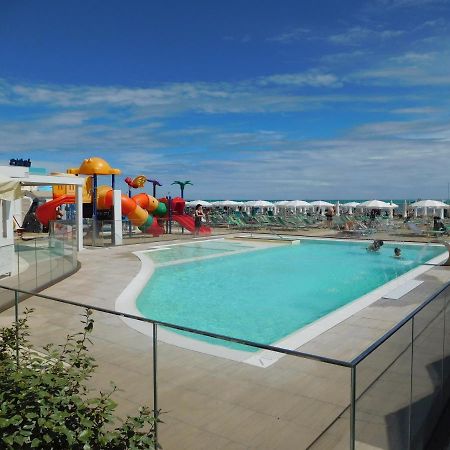 Hotel Villa Linda - Family Hotel - Nuova Costruzione Antisismica Riccione Zewnętrze zdjęcie