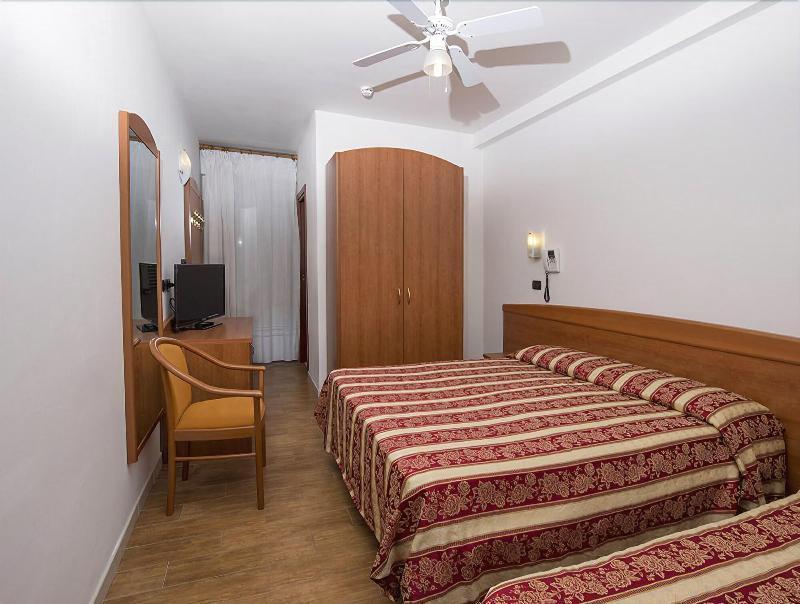 Hotel Villa Linda - Family Hotel - Nuova Costruzione Antisismica Riccione Zewnętrze zdjęcie