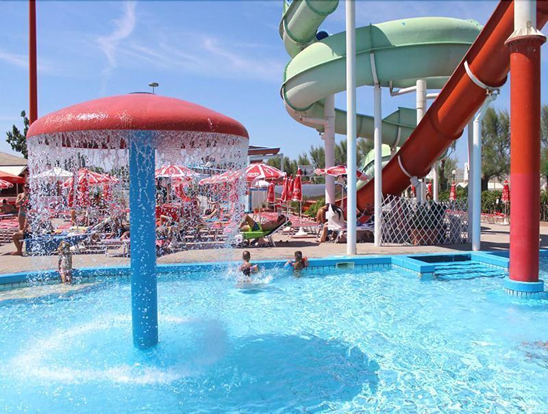 Hotel Villa Linda - Family Hotel - Nuova Costruzione Antisismica Riccione Zewnętrze zdjęcie