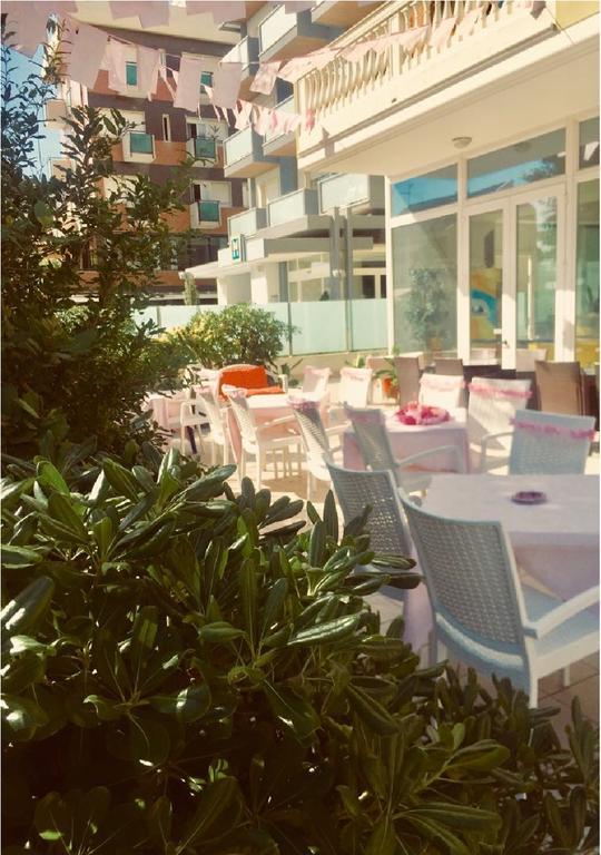 Hotel Villa Linda - Family Hotel - Nuova Costruzione Antisismica Riccione Zewnętrze zdjęcie