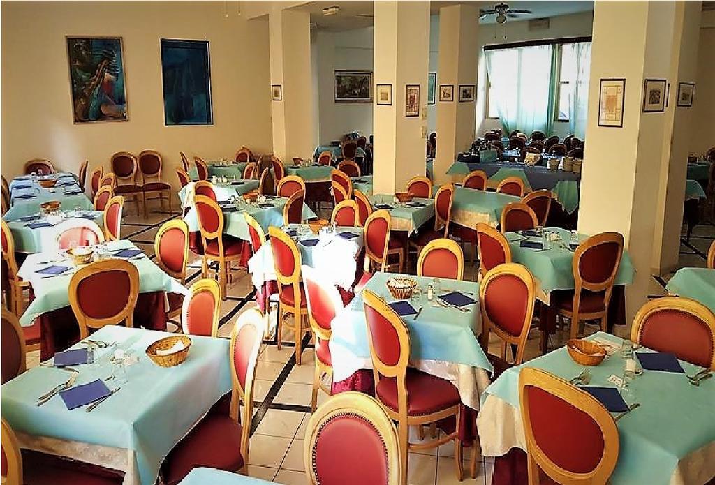 Hotel Villa Linda - Family Hotel - Nuova Costruzione Antisismica Riccione Zewnętrze zdjęcie