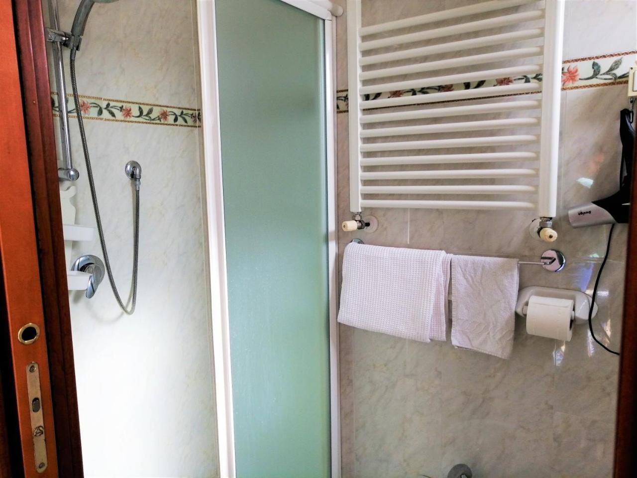 Hotel Villa Linda - Family Hotel - Nuova Costruzione Antisismica Riccione Zewnętrze zdjęcie