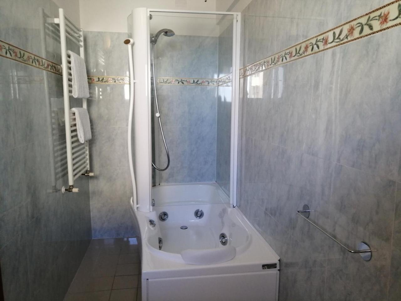 Hotel Villa Linda - Family Hotel - Nuova Costruzione Antisismica Riccione Zewnętrze zdjęcie