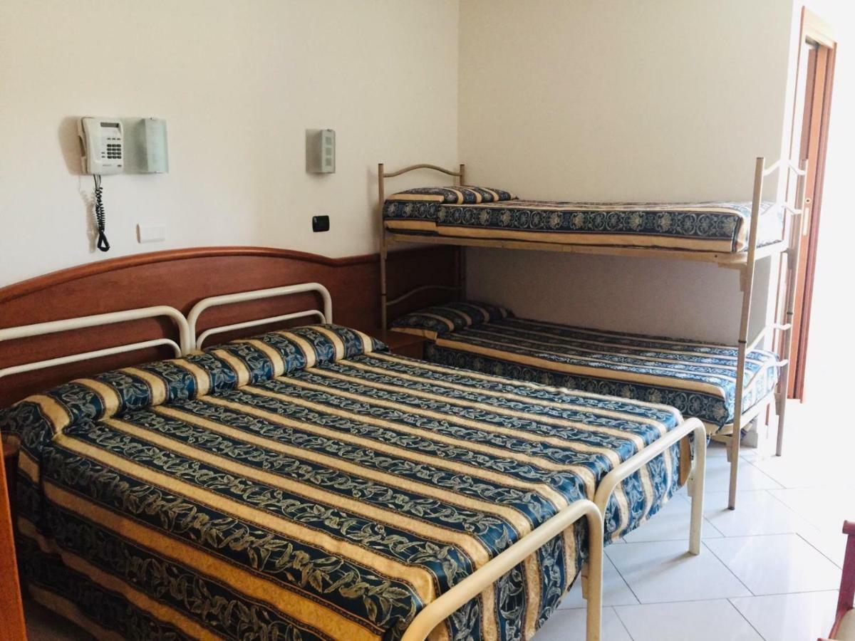 Hotel Villa Linda - Family Hotel - Nuova Costruzione Antisismica Riccione Zewnętrze zdjęcie